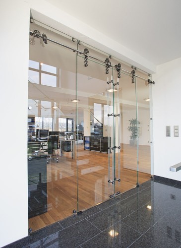 Sie sehen das Bild mit dem Dateinamen st_synchron_16.jpg