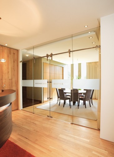 Sie sehen das Bild mit dem Dateinamen st_synchron_6.jpg