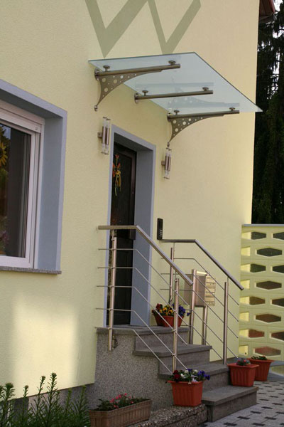 Vordach aus Edelstahl von Weizel Metalltechnik Edelstahl- Vordach von Weizel Metalltechnik
